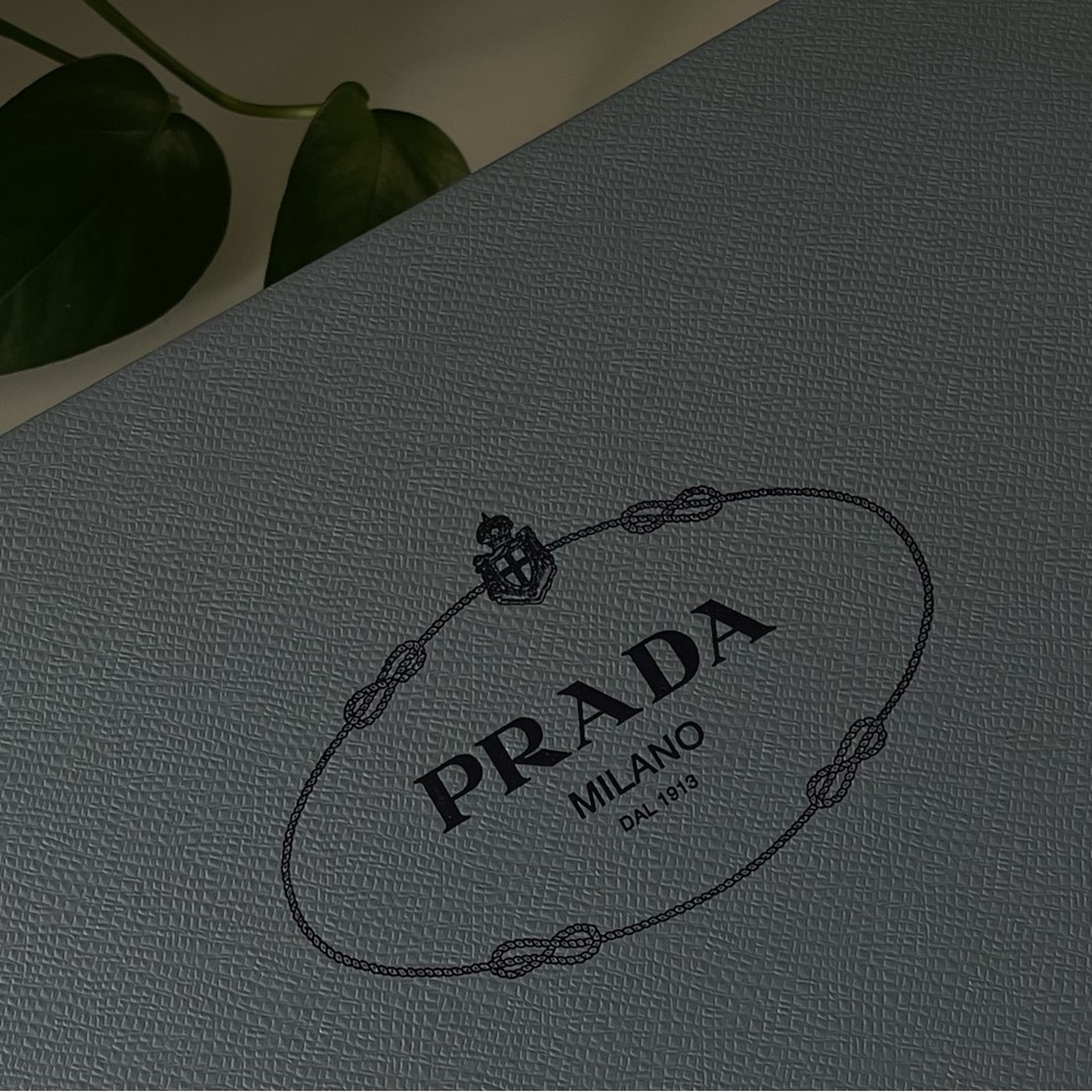Prada Pumpsđź–¤ - Picture 4 of 7